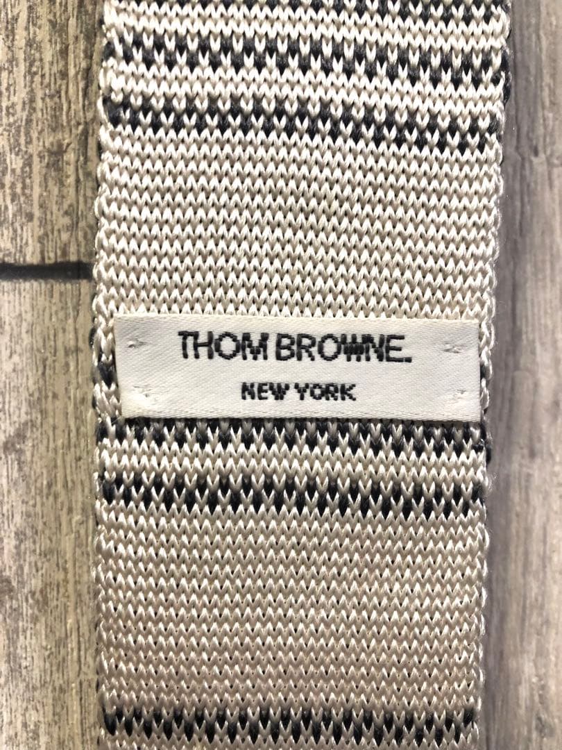 希少 トムブラウン Thom Browne グレー バー ネクタイ 新作