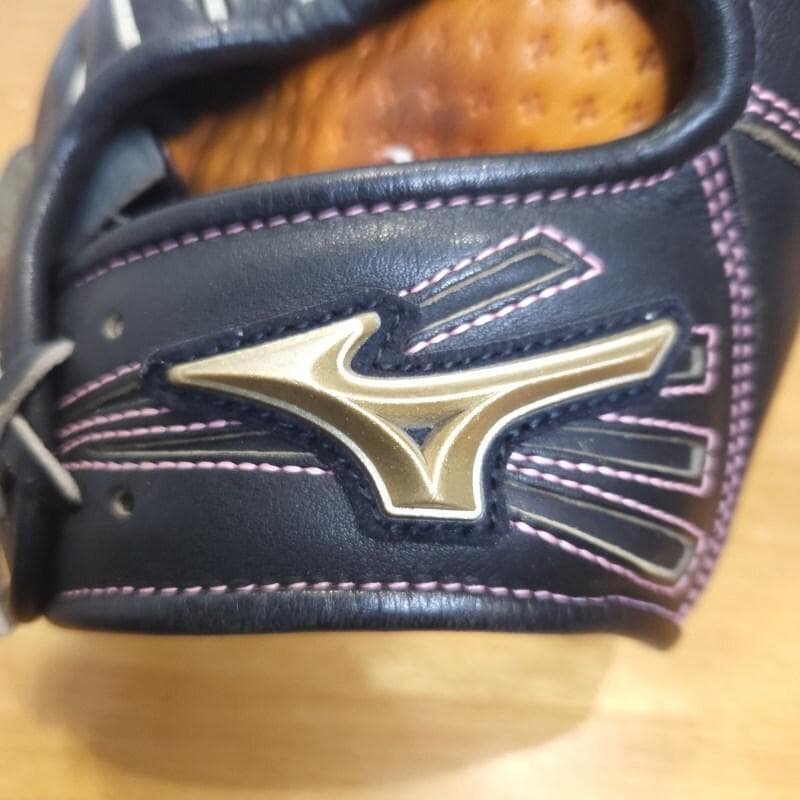 ミズノ 菊池涼介モデル グローバルエリート 小指二本 良品 内野用 軟式グローブ