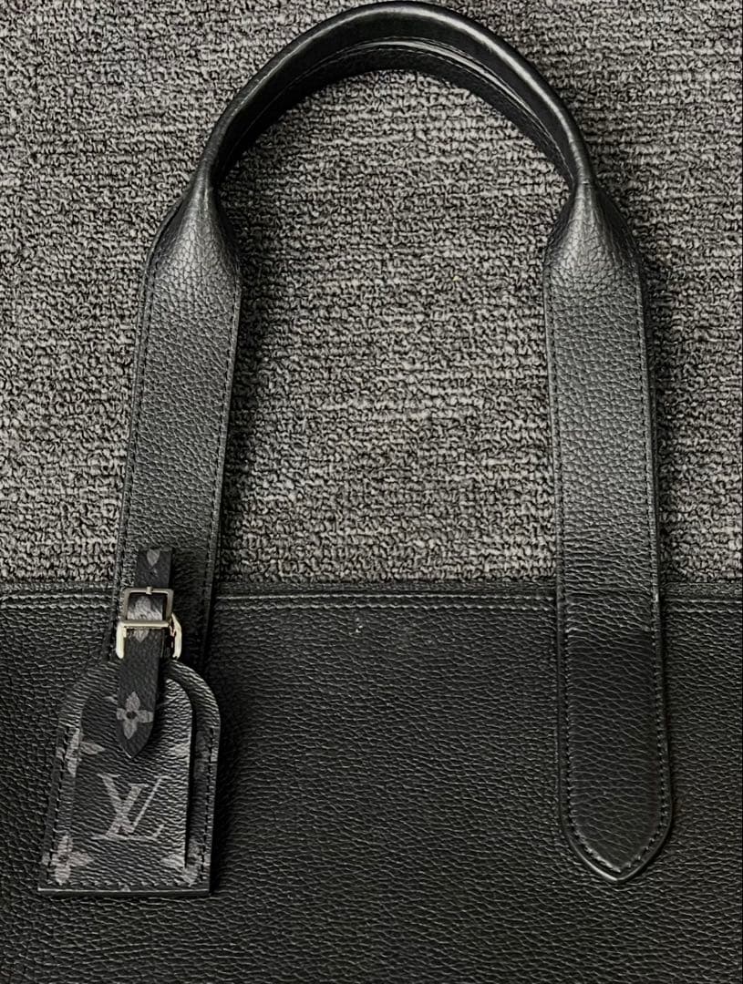 【美品】ルイヴィトン トートバッグ カバヴォワヤージュ　▫️人気のブラック▫️