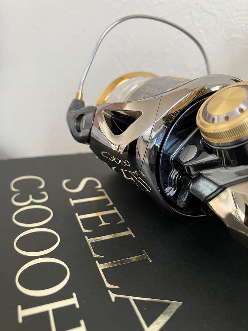 【極美品】SHIMANO STELLA C3000HG #10ステラ 2500
