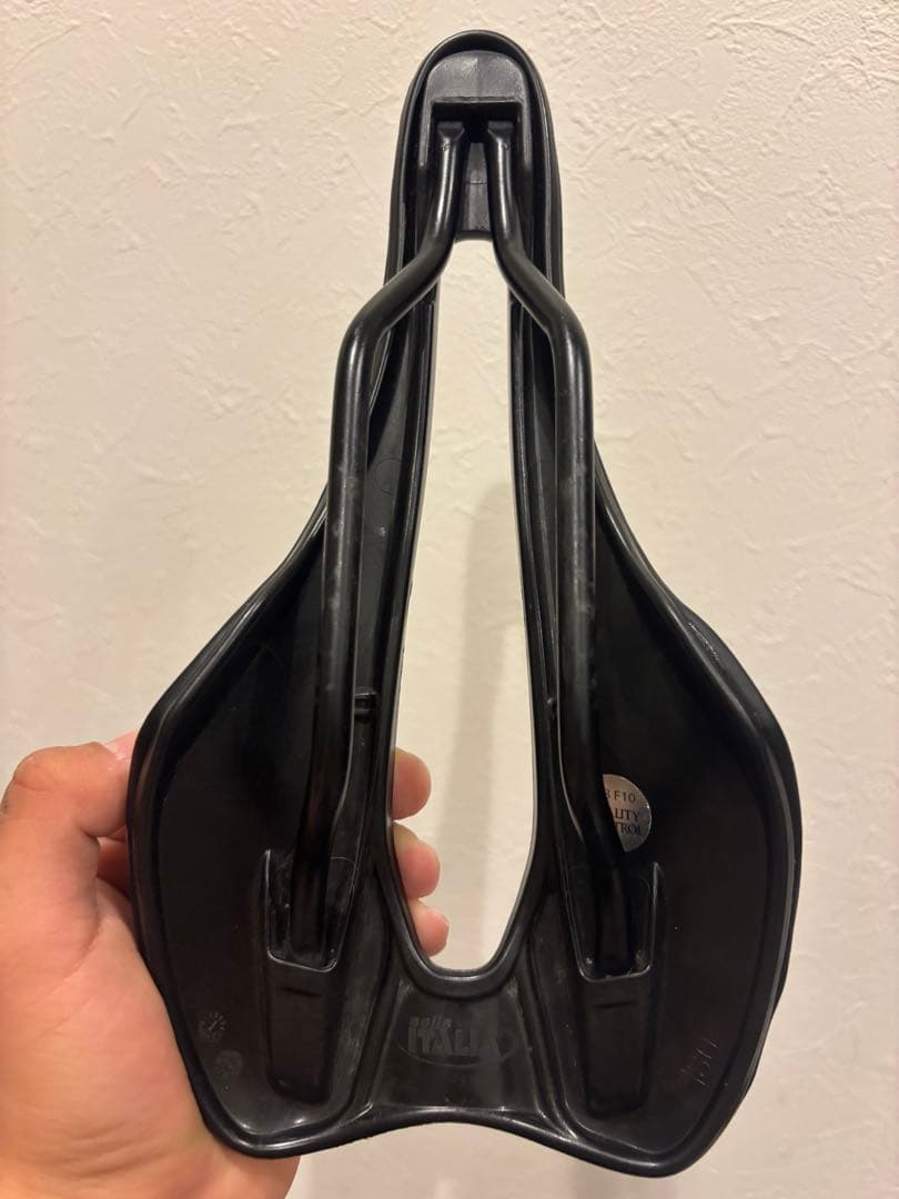 Selle Italia SLR Boost Superflowサドル　Sサイズ
