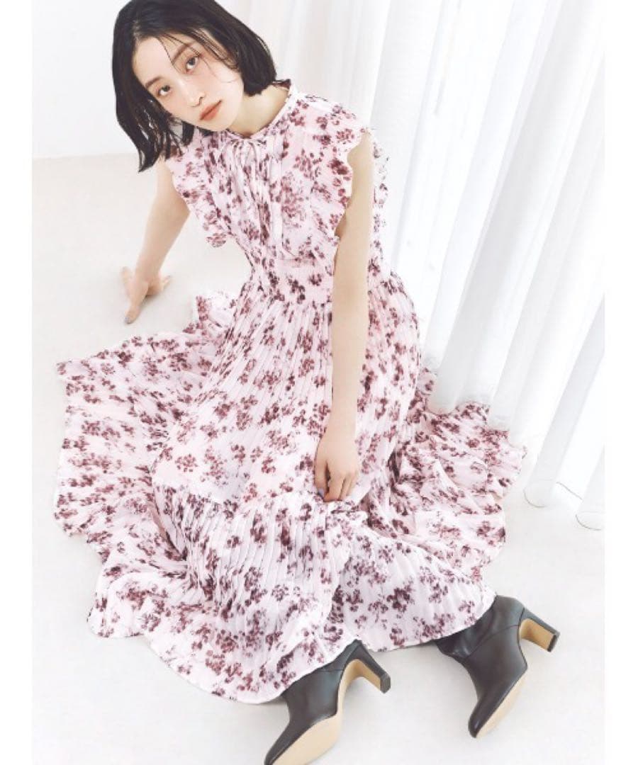 snidel Sustainableフリルプリーツワンピース00