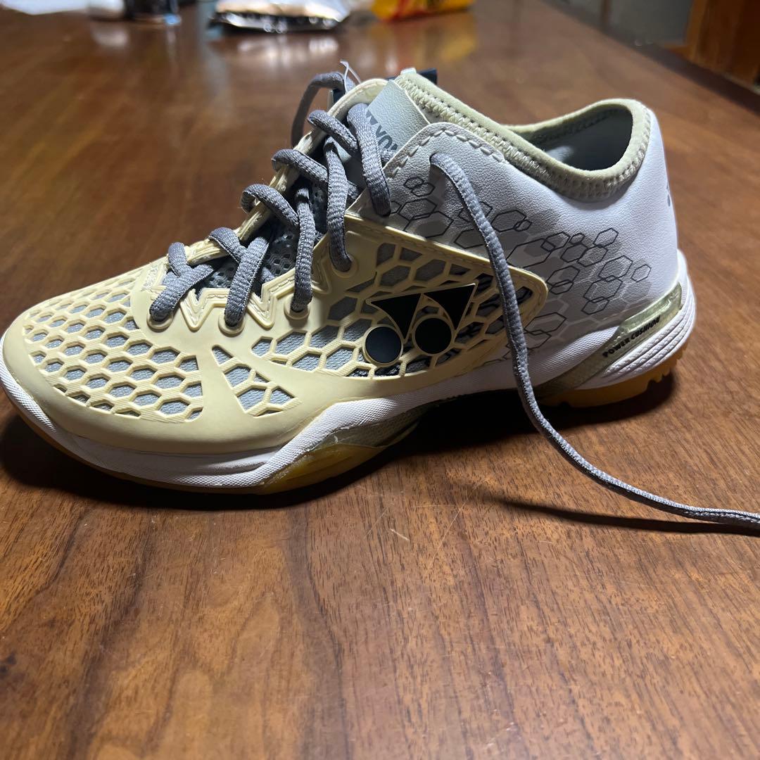 YONEX バドミントンシューズ SHB-03 ベージュ