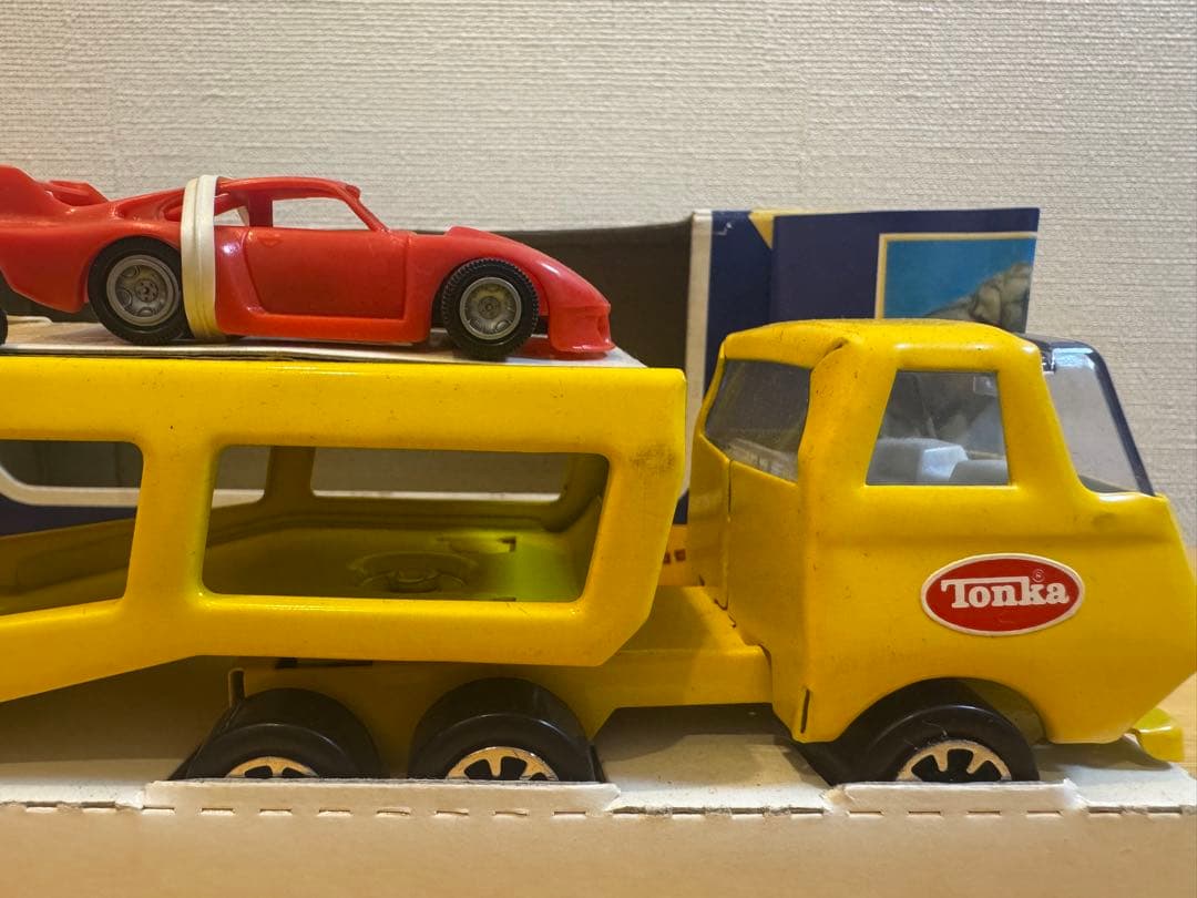 【Tonka】ニューカーキャリアPorsche 935 2台