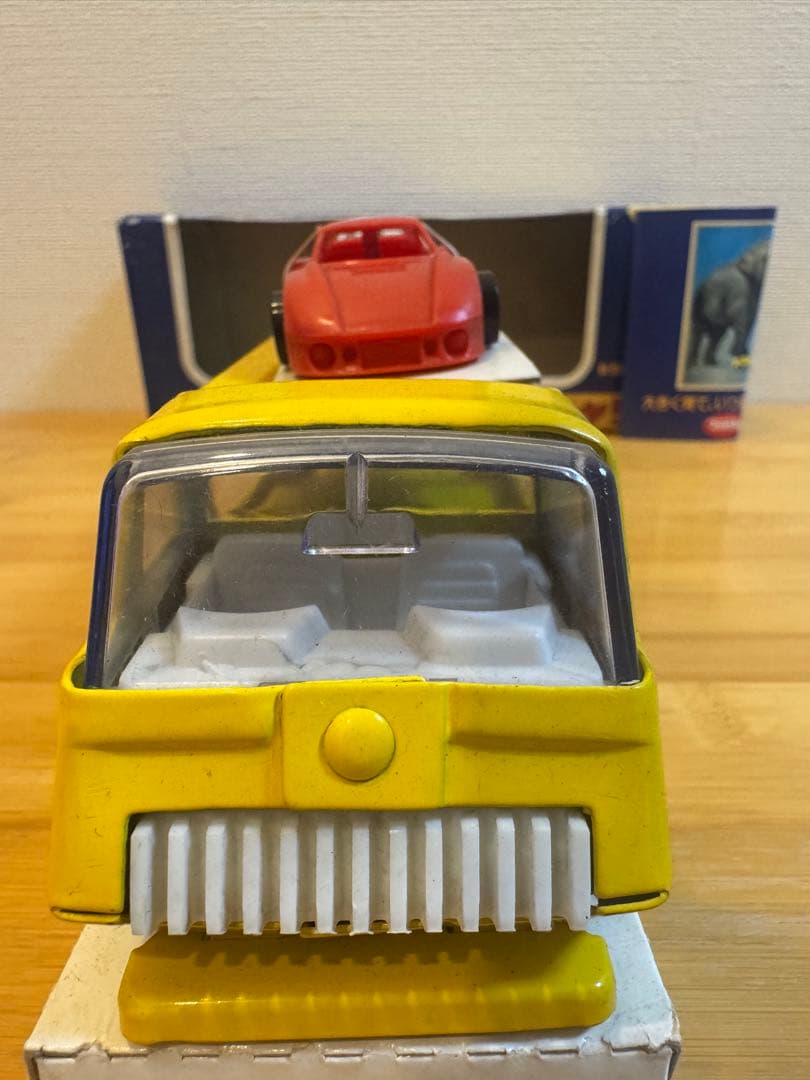 【Tonka】ニューカーキャリアPorsche 935 2台