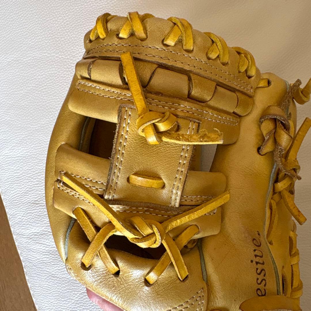 久保田スラッガー　軟式　内野手用グローブ　イエロー　グローブ袋付き