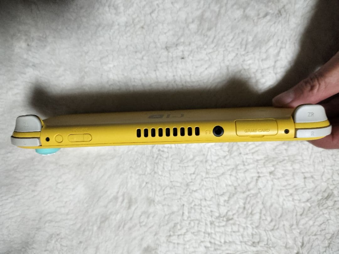動作品Nintendo Switch Lite イエロー