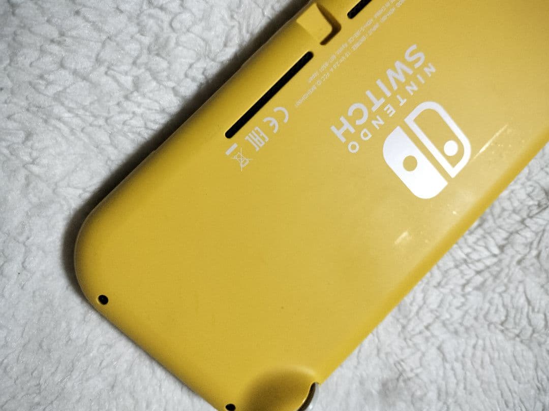 動作品Nintendo Switch Lite イエロー