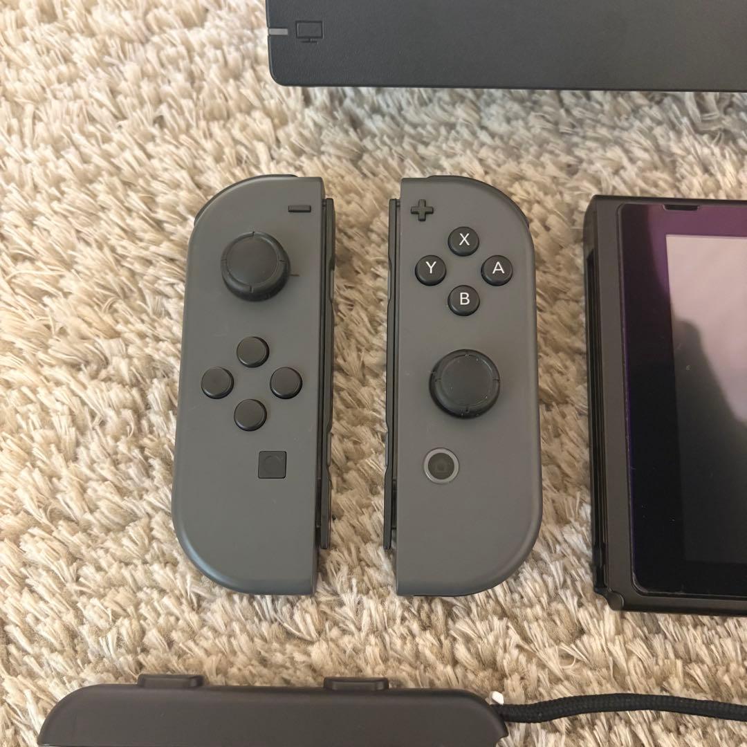 【美品】Nintendo Switch ブラック