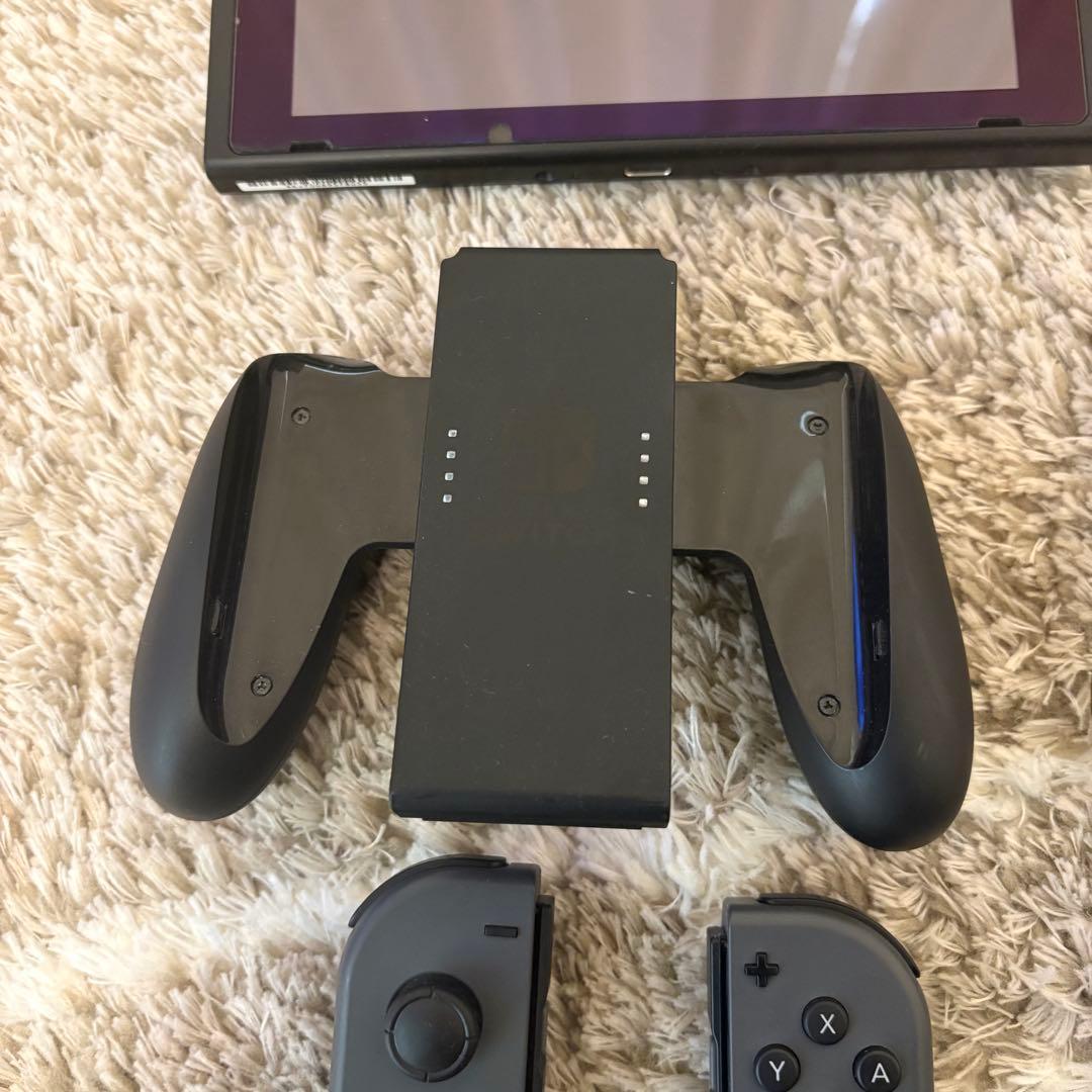 【美品】Nintendo Switch ブラック