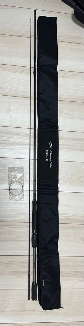 正午まで限定価格　エメラルダス　EX 89L-HD　DAIWA　ダイワ　エギング