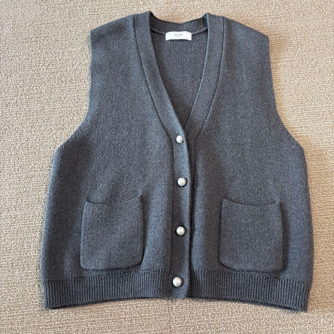 完売　SLOBE IENA パールニットベスト グレー