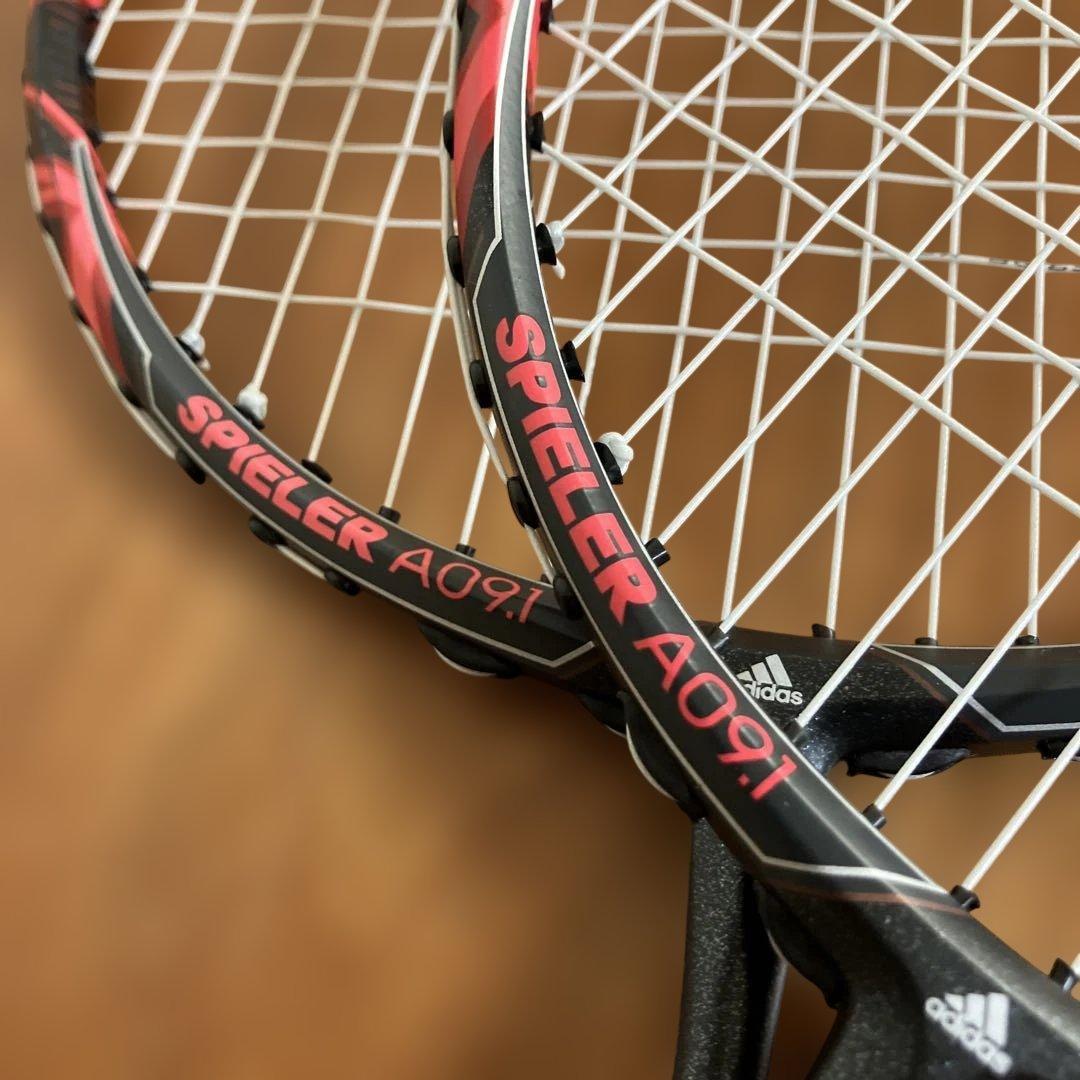 【美品】SPIELER A091 バドミントンラケット 黒/赤2本まとめ売り