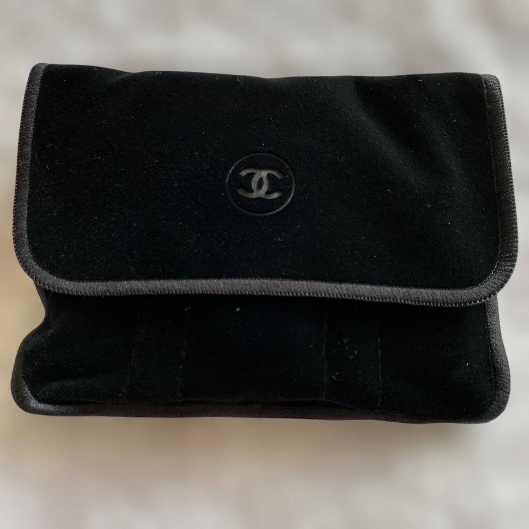 【未使用品、9色】シャネル　トラベルメイクパレットCHANEL