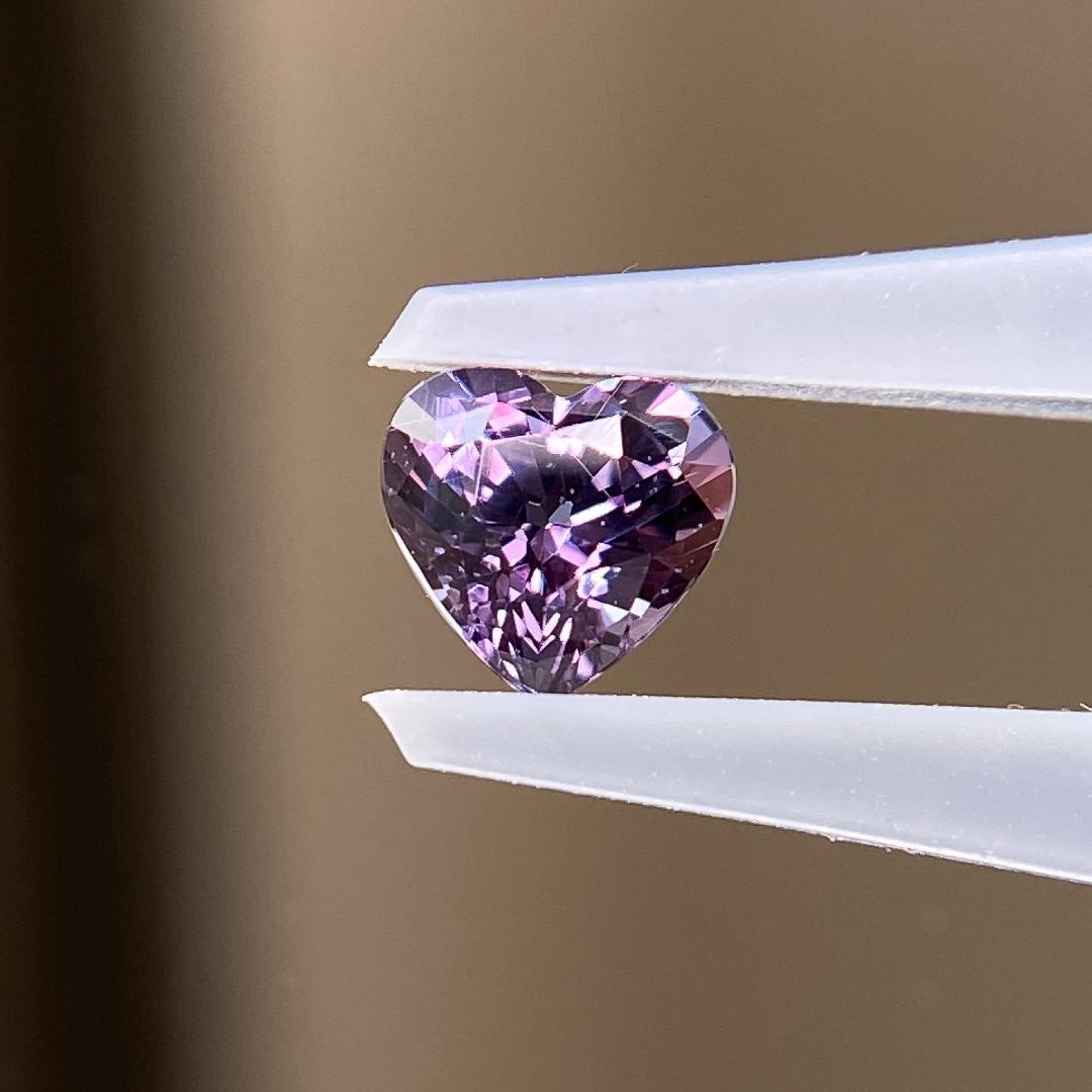 青地☆ベキリーブルーガーネット（アレキタイプ・カラーチェンジ）0.640ct