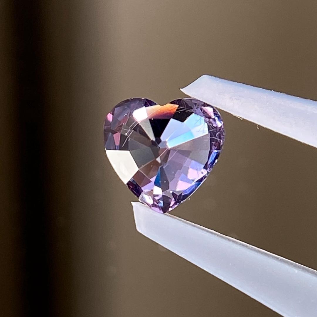 青地☆ベキリーブルーガーネット（アレキタイプ・カラーチェンジ）0.640ct