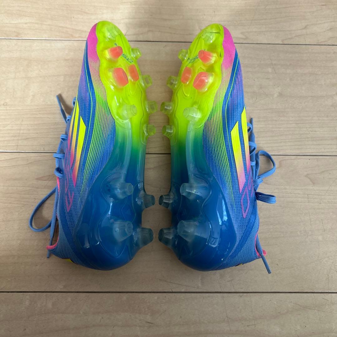 20日迄値下げ‼️アディダスF50 サッカースパイク25.5cm