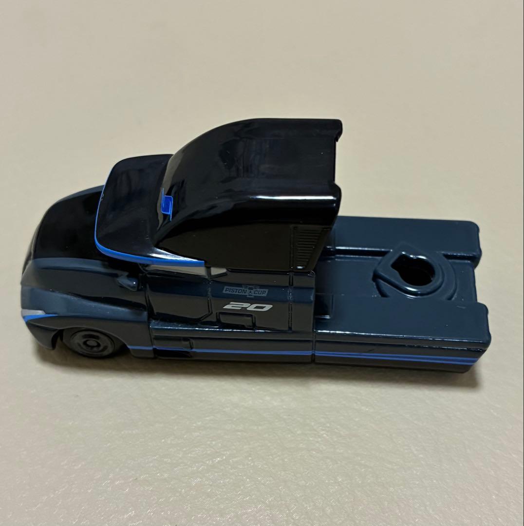 トミカ　カーズ　ミニカー　まとめ売り　15台