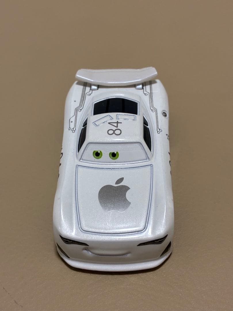 トミカ　カーズ　ミニカー　まとめ売り　15台
