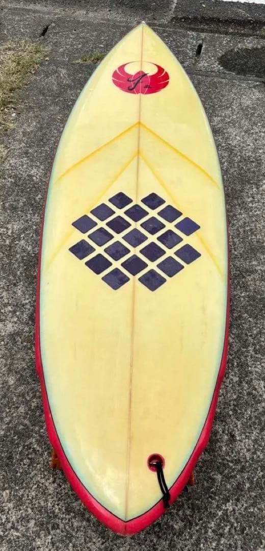 ビンテージサーフボード5'10フィン付き《直接受け渡し限定》