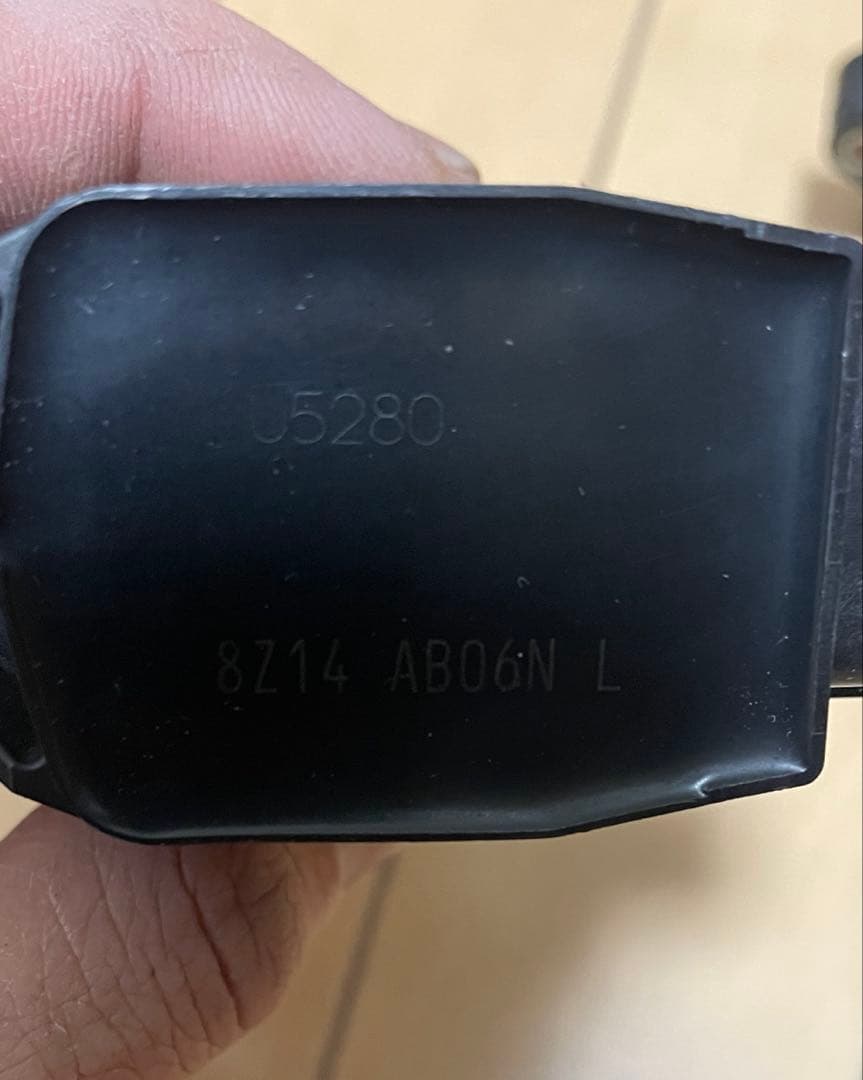 【日産】セレナ　NGK U5280イグニッションコイル中古品
