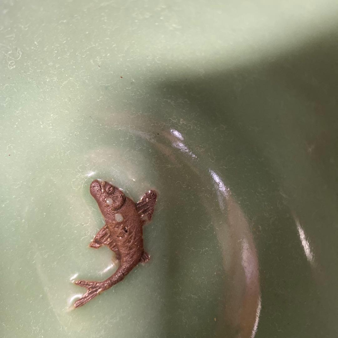 専用　中国古玩　青磁魚文器　10cm8cm