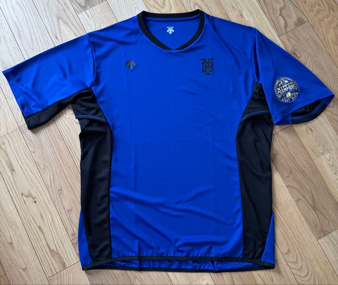 【希少品】横浜ベイスターズ 2024 日本一記念 ネオライトTシャツ XLサイズ
