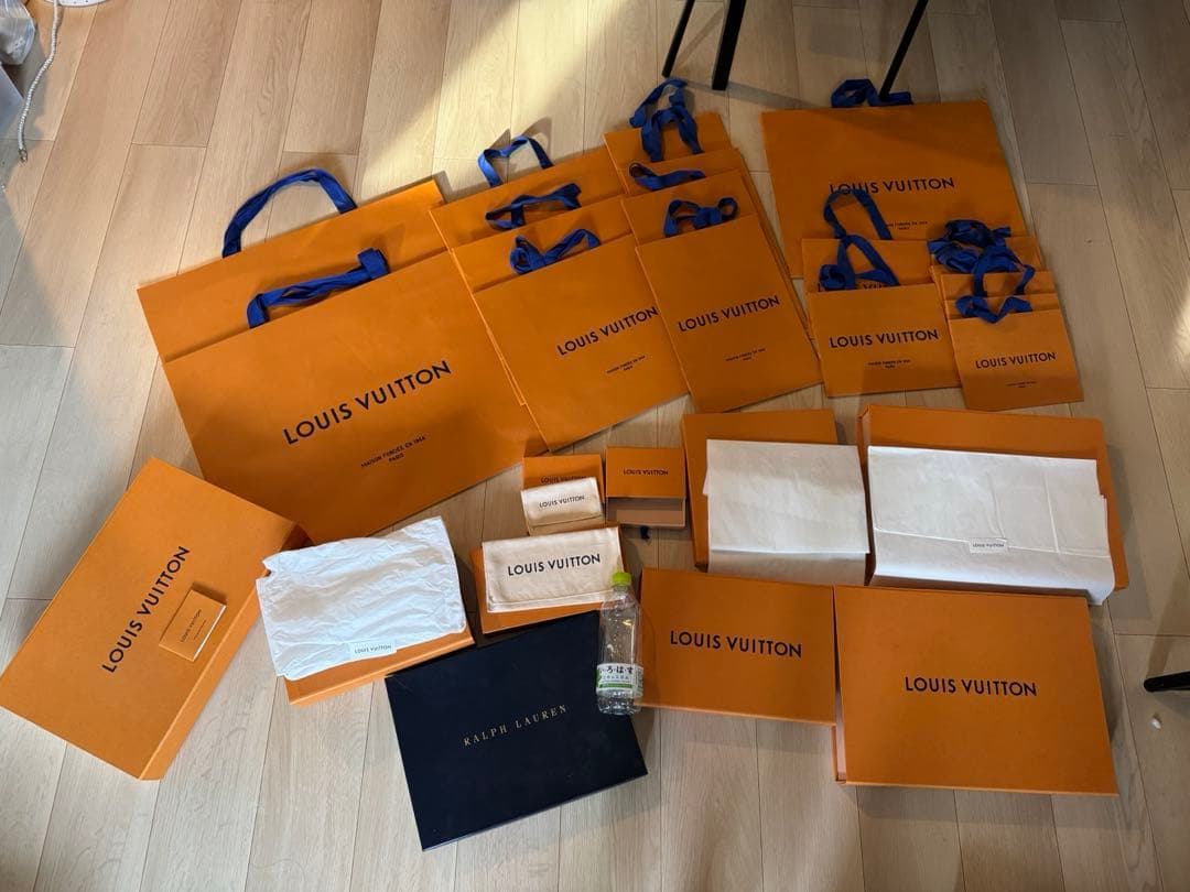 LOUIS VUITTON ショッパーと箱 セット