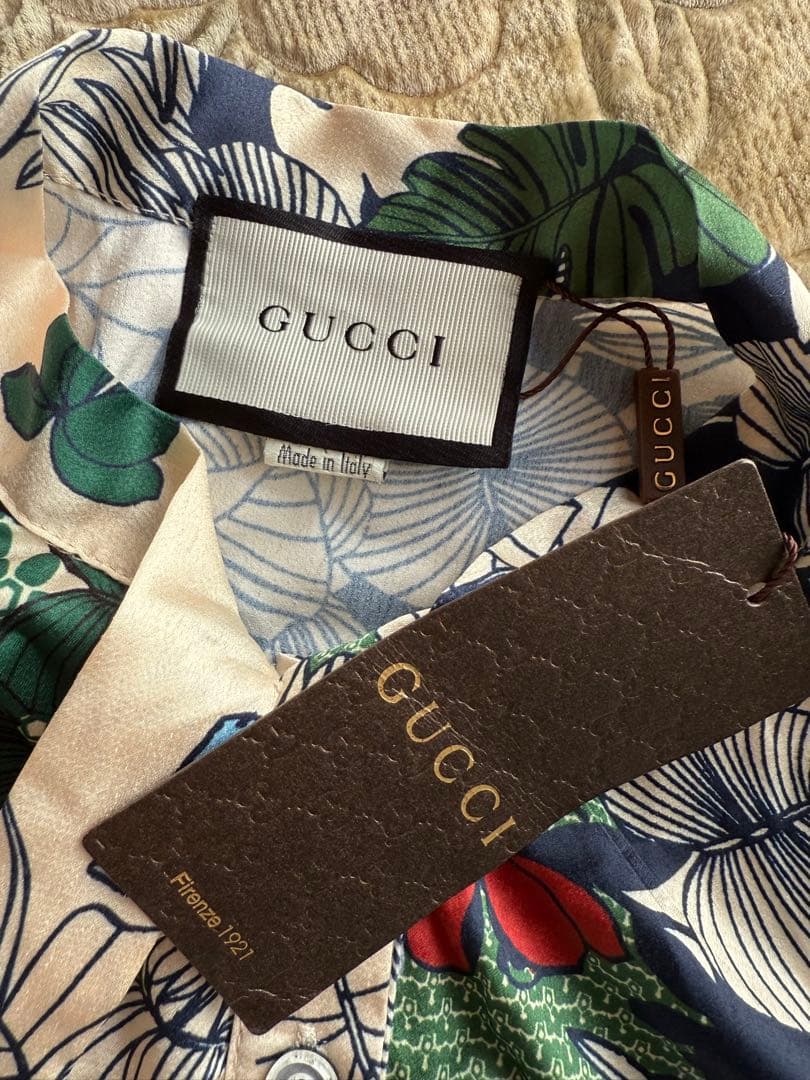 【新品】GUCCIグッチワンピース　Mサイズ