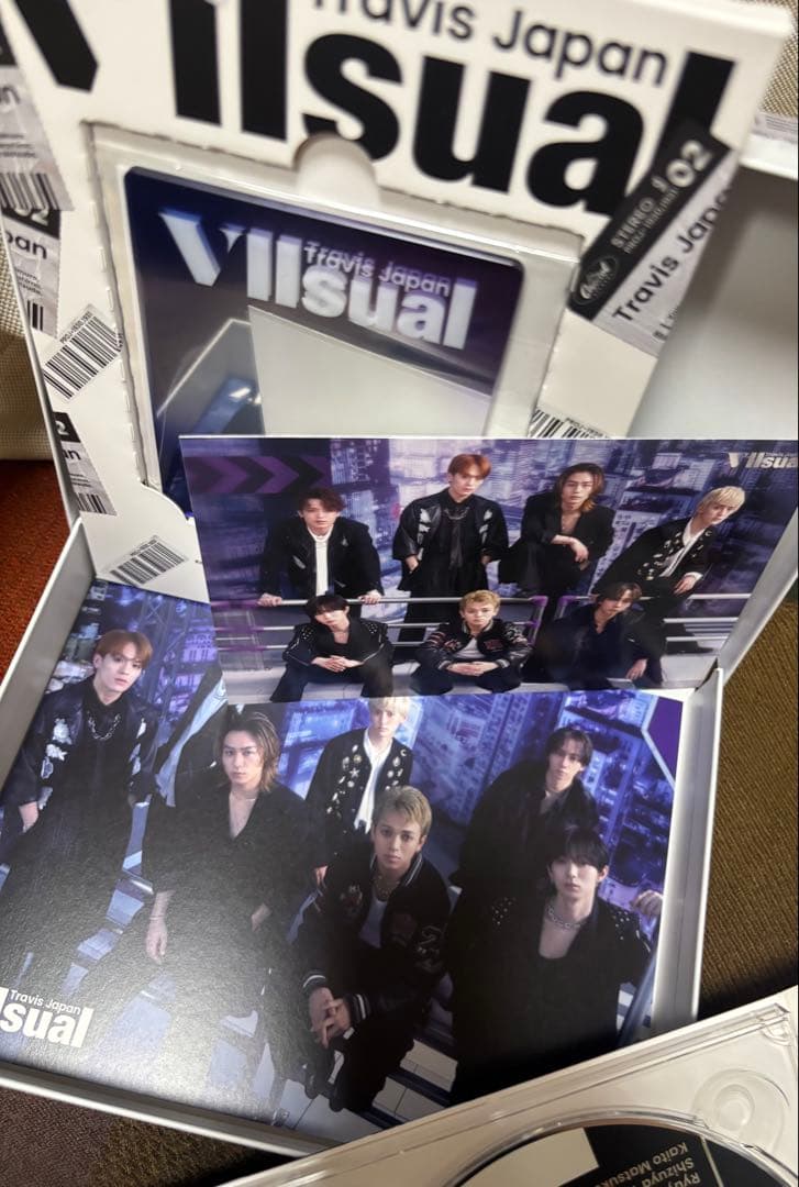 VIIsual FC限定盤Road to Authenticity 初回盤