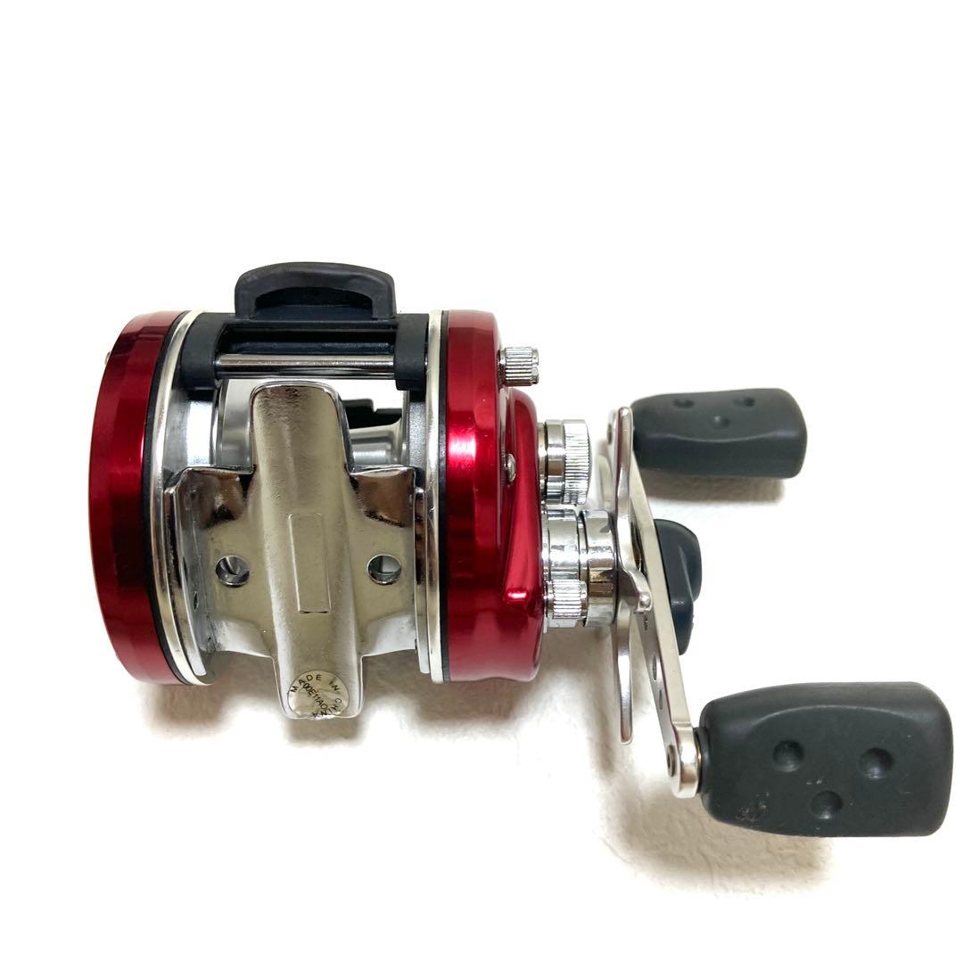 【週末限定値下げ】アブガルシアベイトリール　アンバサダー　5600BCX アブ