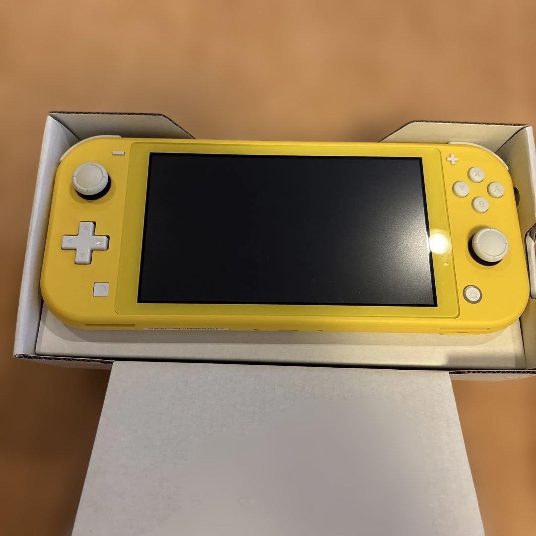 Nintendo Switch Lite イエロー　おまけ付き