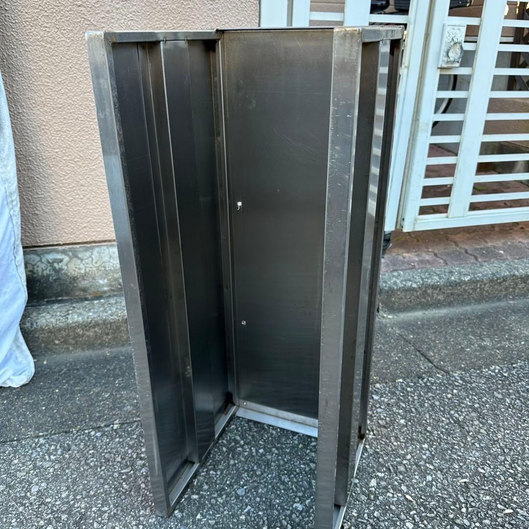 美品　鉄製作業台　飲食店厨房作業台