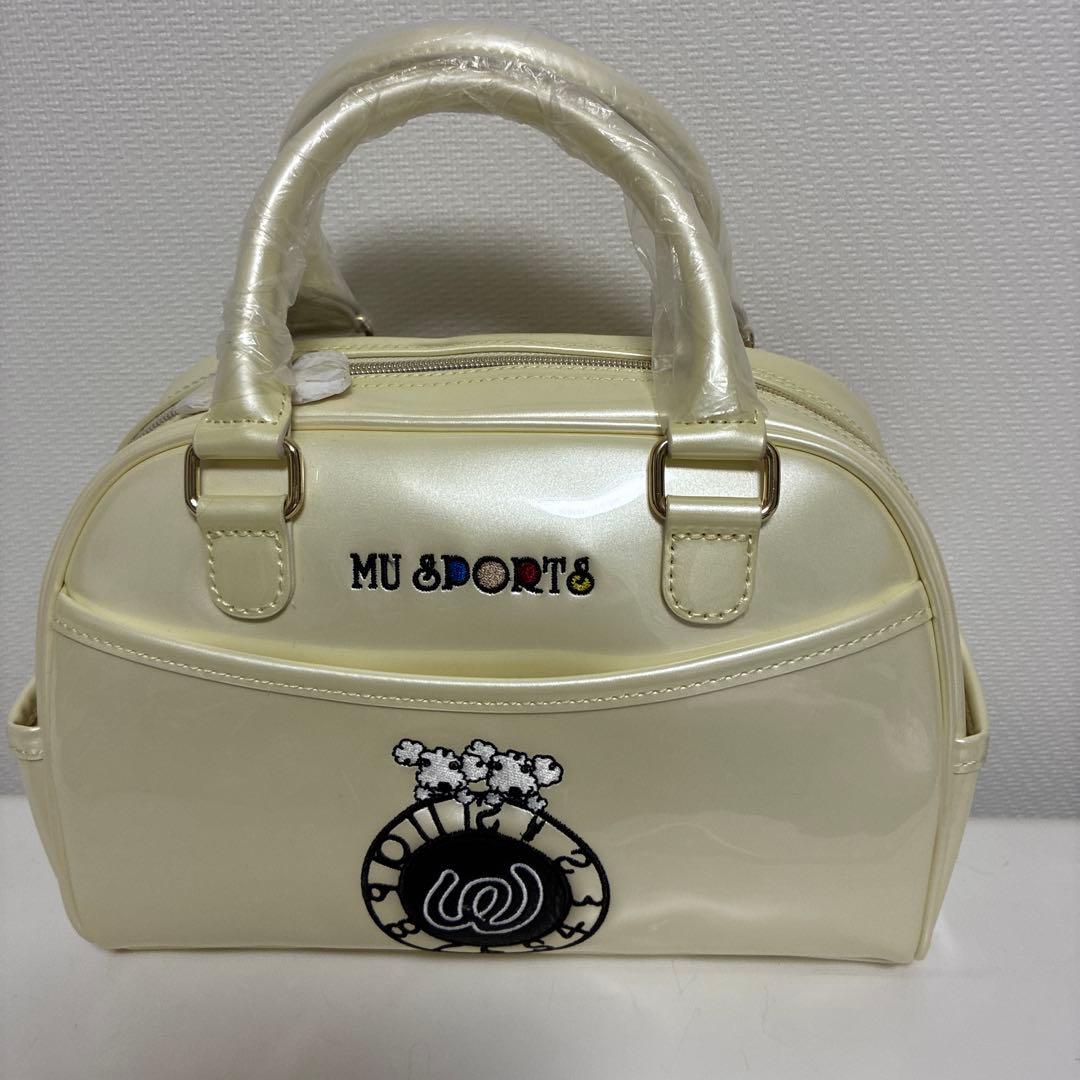 MU SPORTS アイボリー 犬柄　ラウンドバッグ