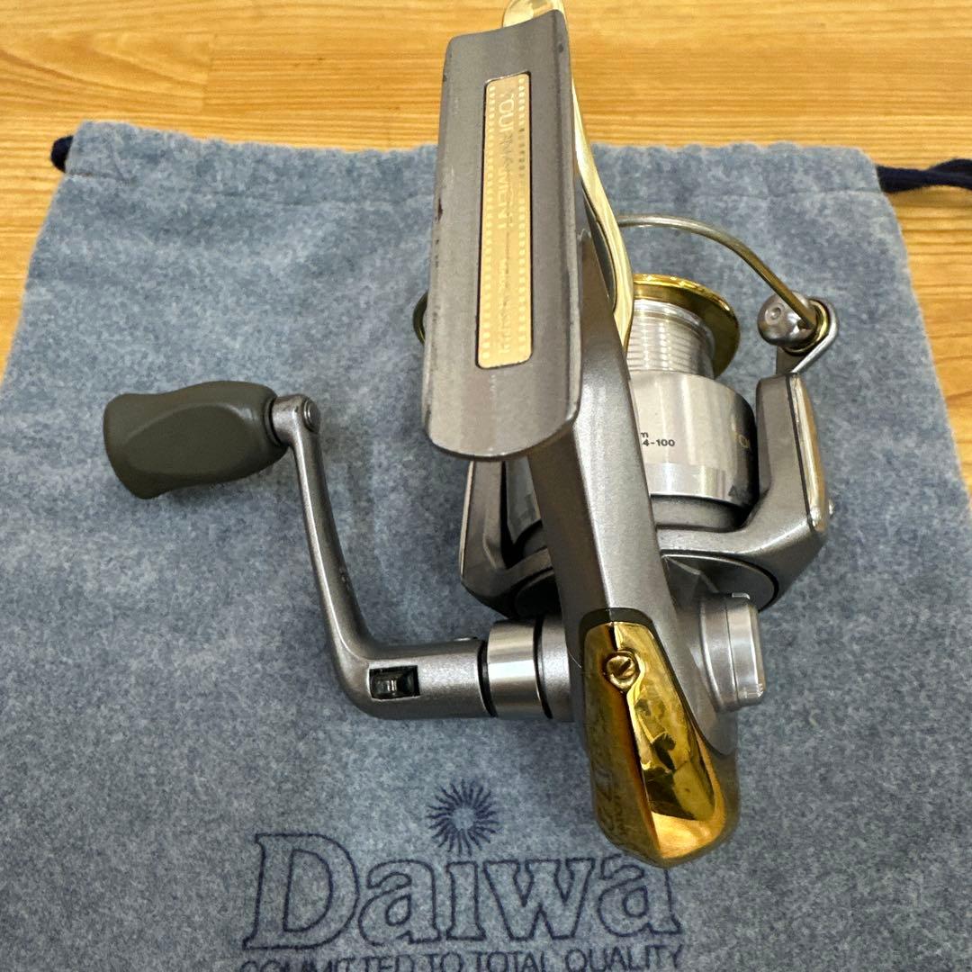 DAIWA ダイワトーナメントISO 2500LBAと替スプール2000LBA