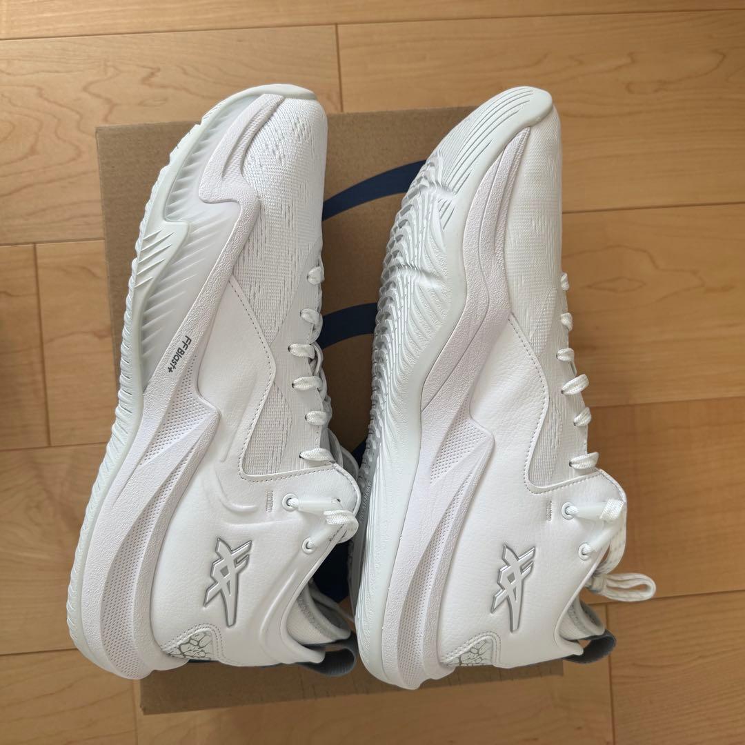 シューズ(男性用) ASICS NOVA SURGE LOW 2 26.5cm