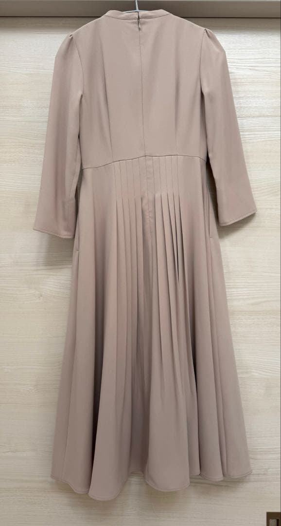 【美品】ロングワンピース プリーツ ボウタイ リボン フレア