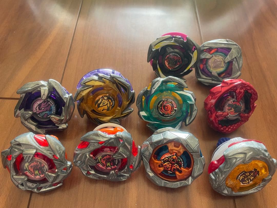 に*こ様 ベイブレードX 引退品 まとめ売り スタジアム付き
