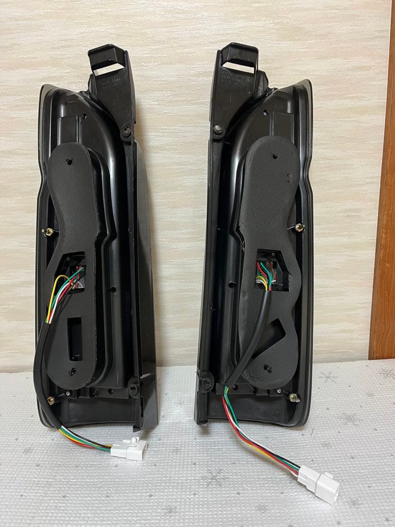 球切れ無し 200系 ハイエース LEDテール