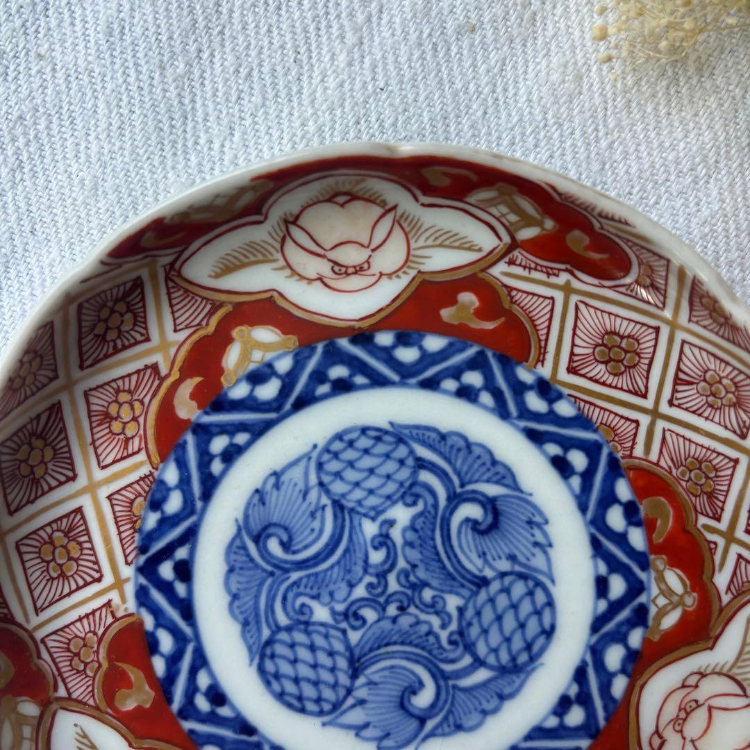希少！時代　かわいい窓絵うさぎの赤絵金彩大聖寺花菱小皿①（骨董古美術古伊万里兎