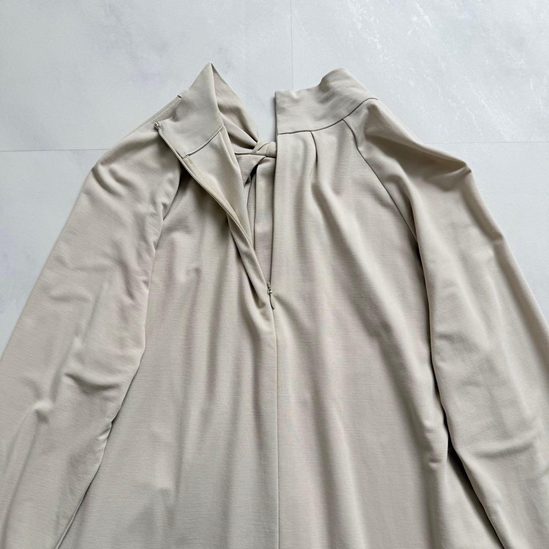 SOEJU ソージュ　ボウスタイルプルオーバー　ベージュ　M