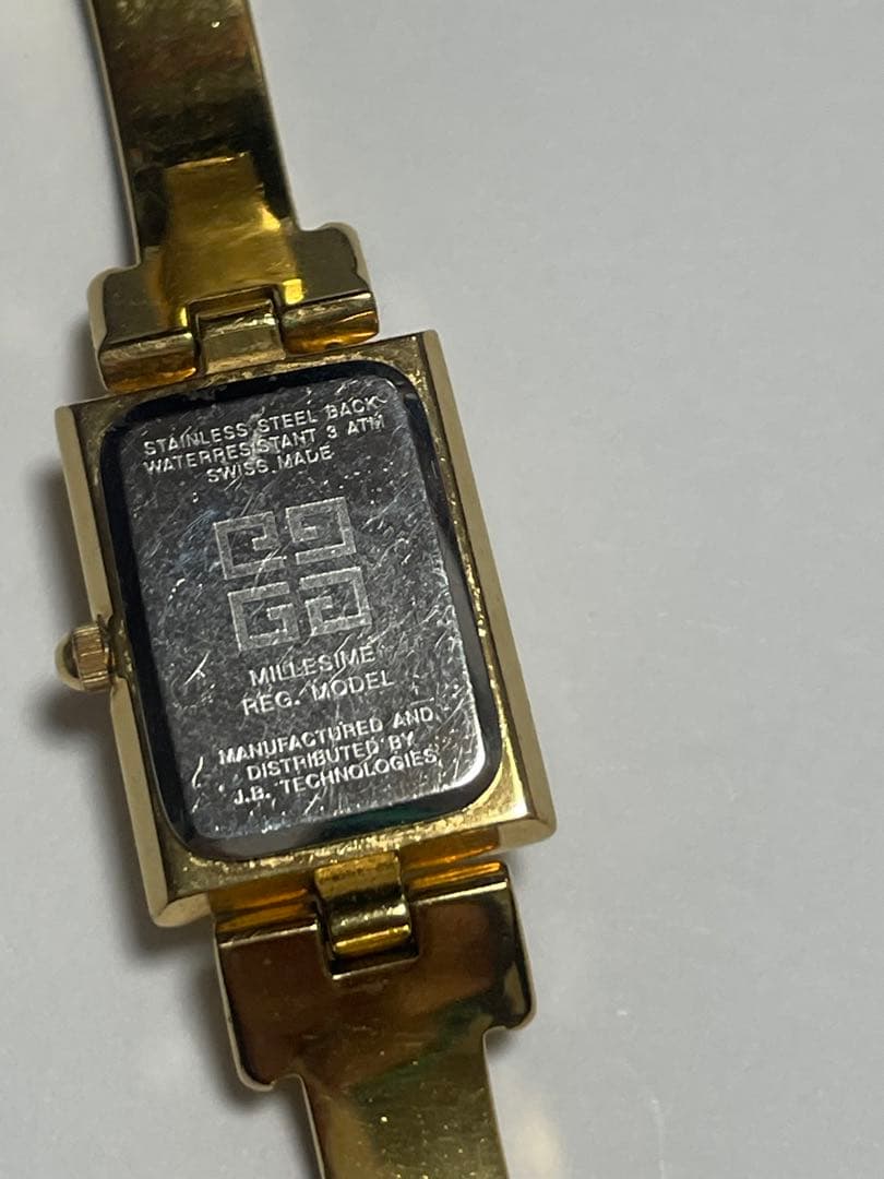Givenchy ジバンシー 稼働電池交換済み スクエア