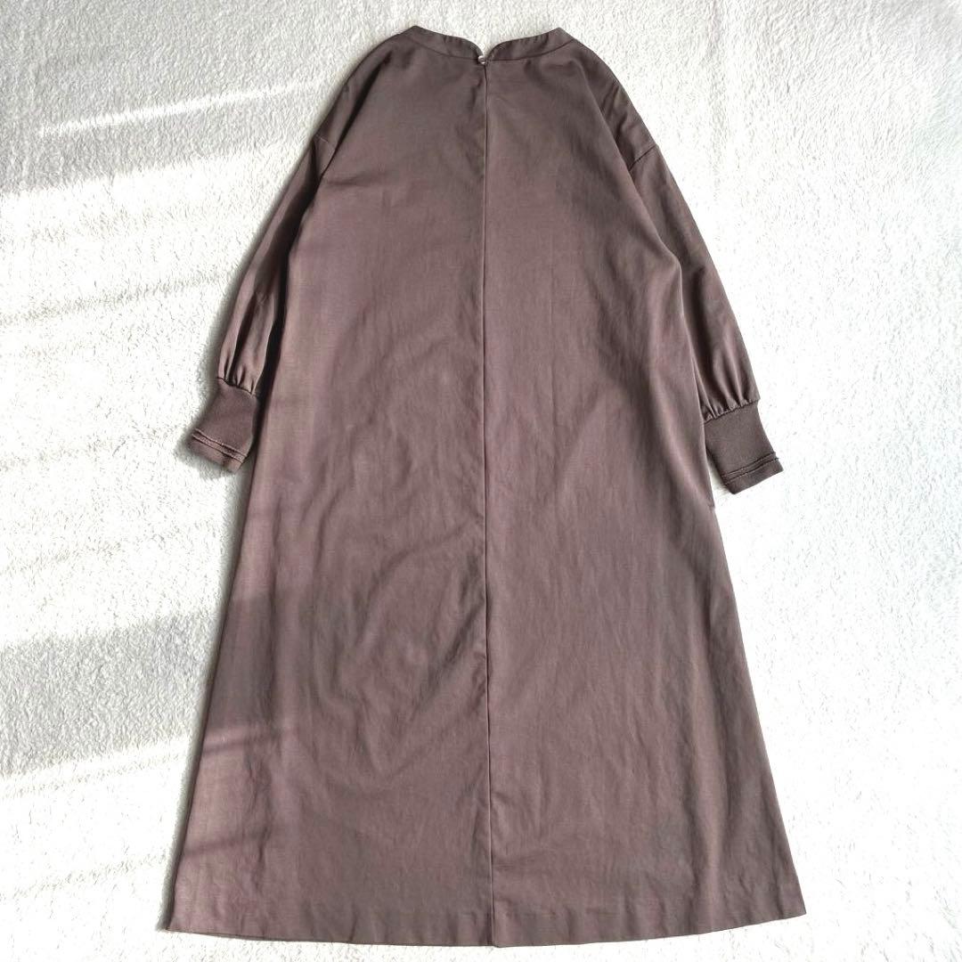 美品 北欧、暮らしの道具店 ポンチ素材のワンピース ロングワンピース モカ