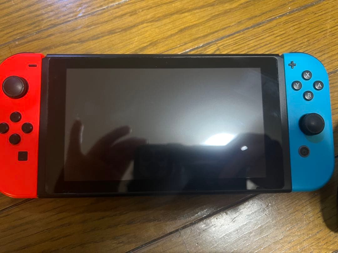Nintendo Switch ニンテンドースイッチ　ピカチュウコントローラー付