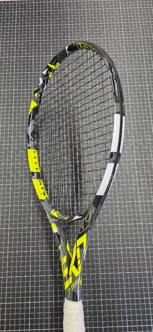 Babolat Pure Aero Team硬式テニスラケット G2(ケース付)
