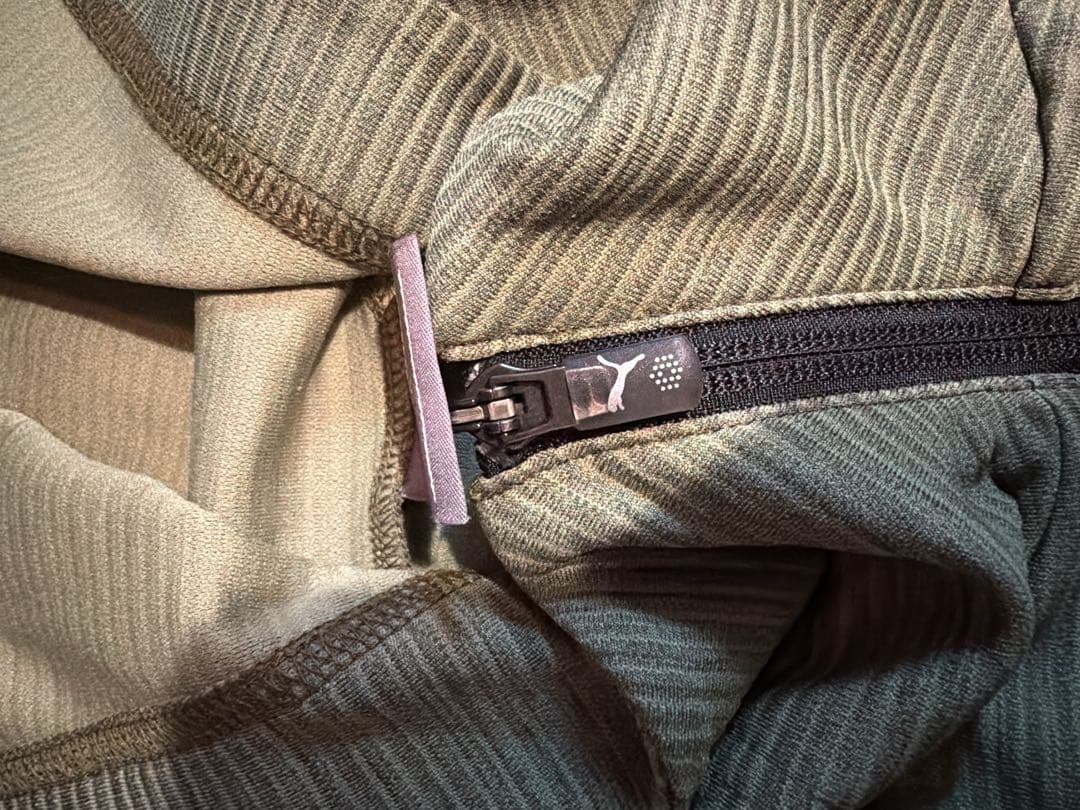 PUMA ジャージセットアップMサイズ オリーブグリーン