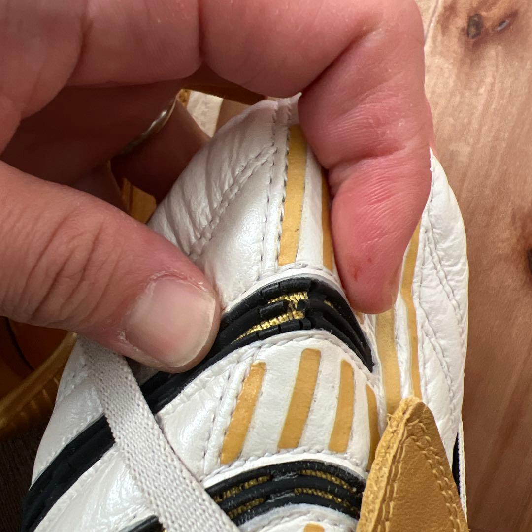 未使用　adidas プレデターアブソリュート　金/白　FG 25.5