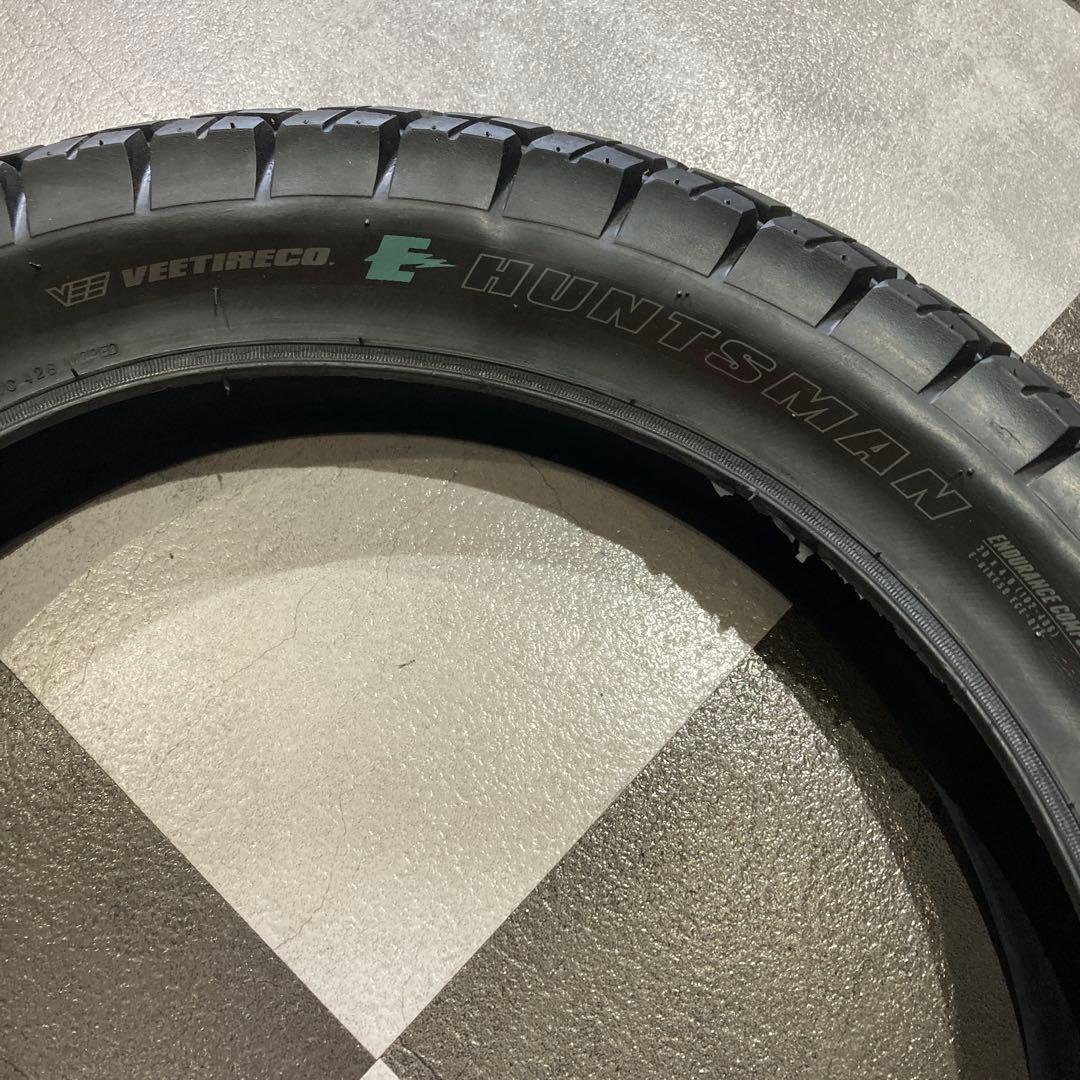 【新品・未使用】Vee Tire HUNTSMAN 20×4.0_ブラック