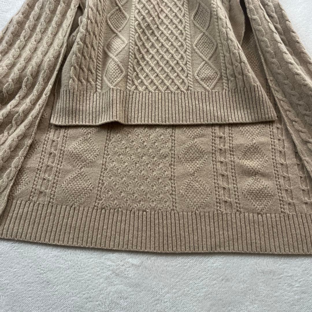 ●未使用品　高島屋　ケーブル編み　カシミヤブレンド　ポンチョ　キャメル　ニット