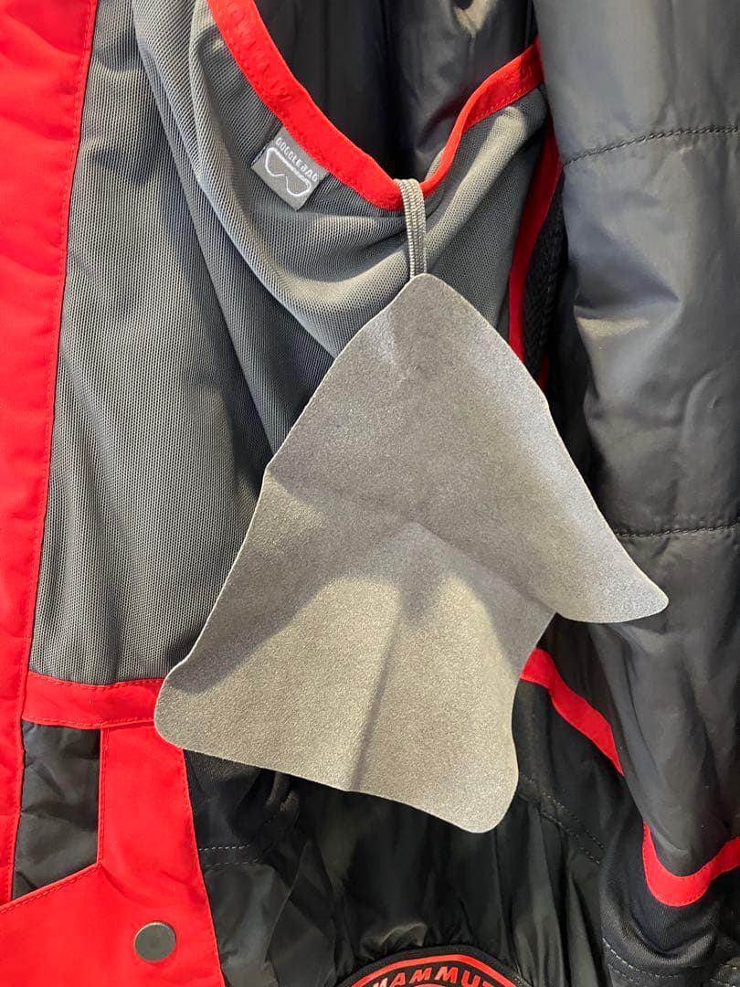 美品★MAMMUT ドライテクノロジー マウンテンパーカー 赤マンモス